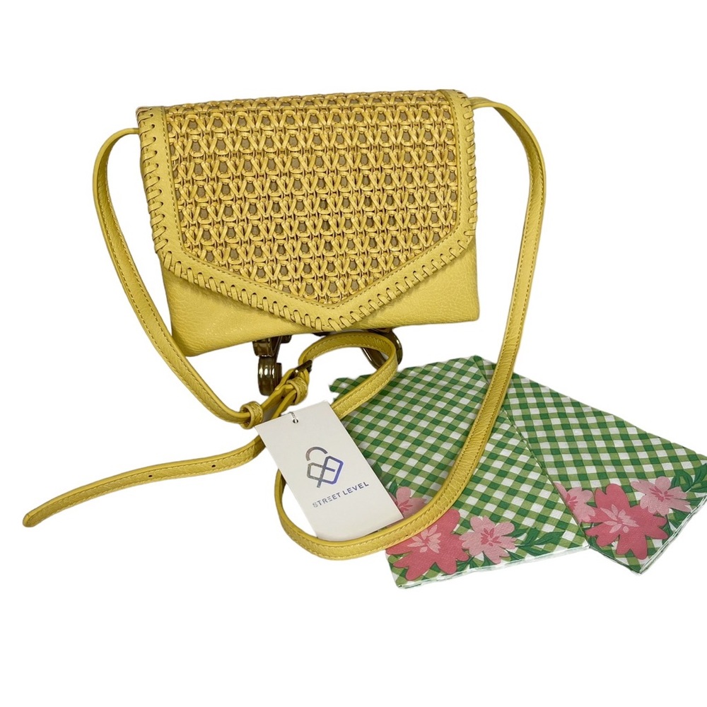 Street_e.e. Yellow Whip Stitch Pebble Leather Adjustable Crossbody Bag NWT